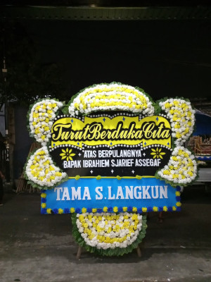 Papan Bunga Duka di Nanggerang